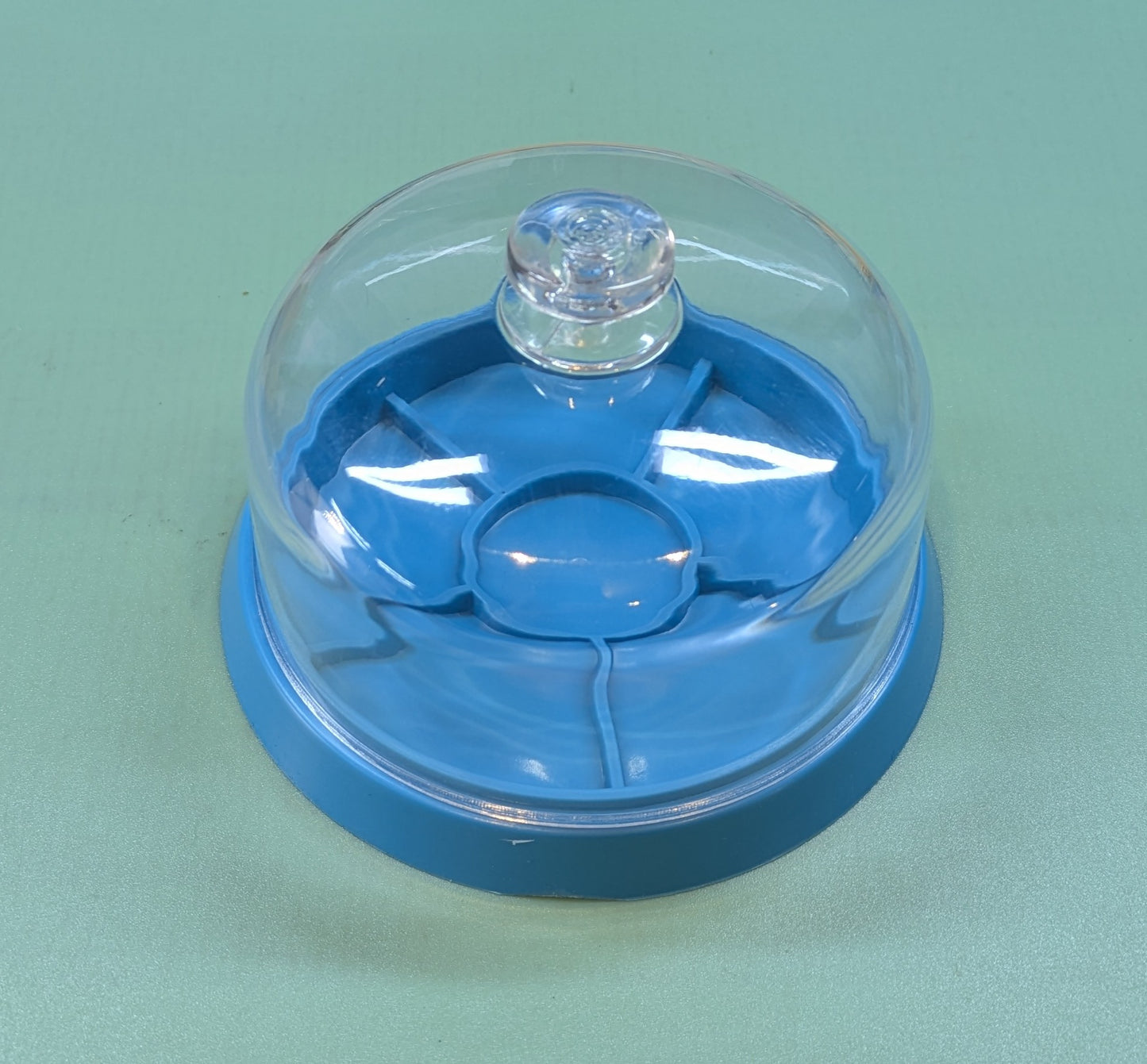 Parts Tray with Dust Cover, Blue, Ø 104 mm with 6 Compartments