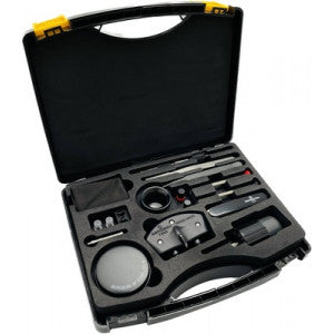 BERGEON 7814 Starter Service Kit
For the change of bracelets and small interventions.
Contains: 18 specialised tools and accessories.
Content:
1x Fine tool with bars N° 5767-F
1x Tweezers N° 7024-1
1x Tweezers N° 7423-2A
1x Screwdriver Ø 1.00 mm N° 30081-100
1x Screwdriver Ø 1.20 mm N° 30081-120
1x Knife and case opener N° 7403
1x Blower N° 30540
1x Key for opening screwed backs N° 7662
1x Gel casing cushion N° 5395-55-N
1x Correction tool N° 6892
2x Spare chuck for polygonal cases N° 2819-A
1x Plas