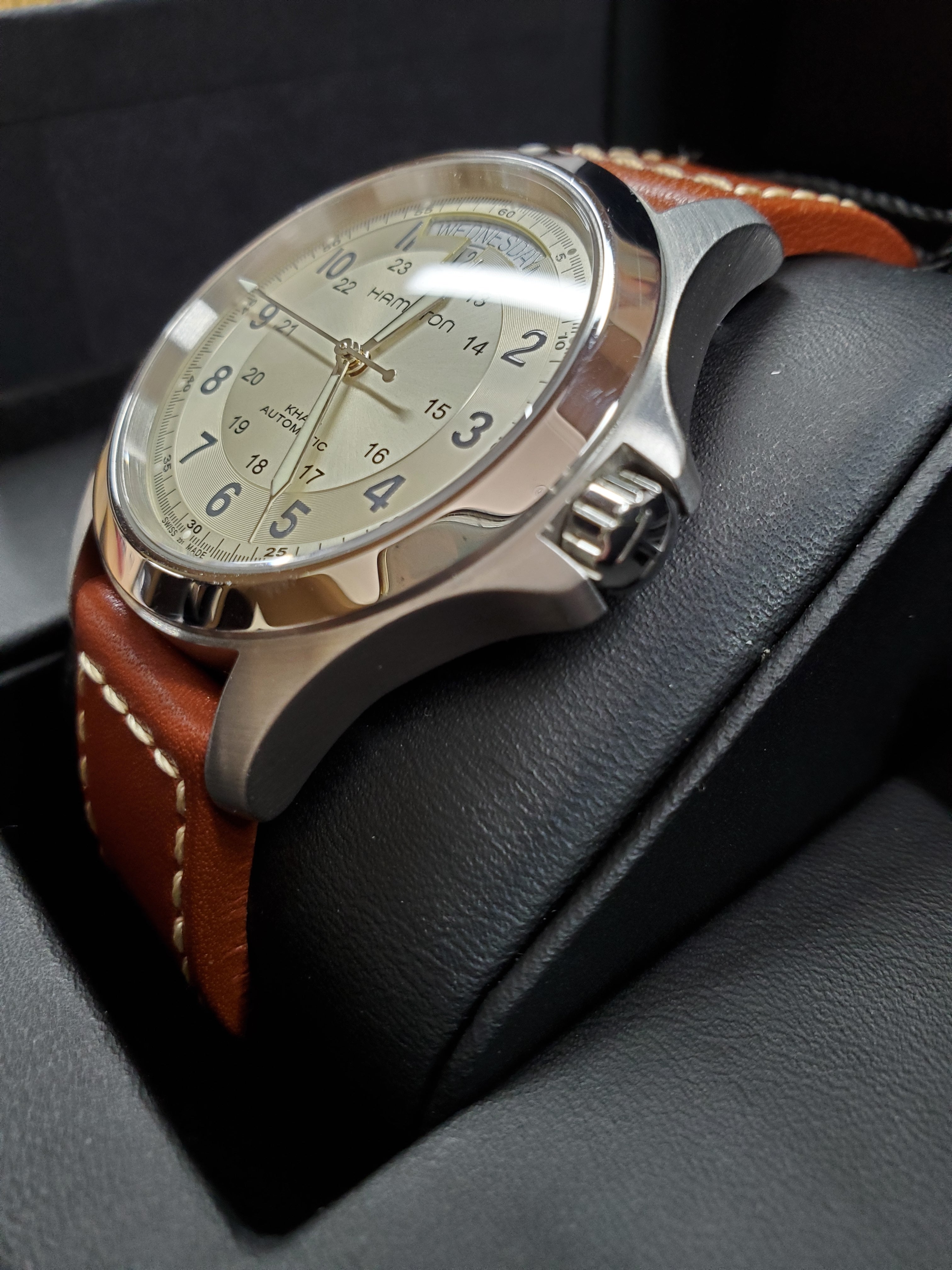 Hamilton khaki king clearance beige